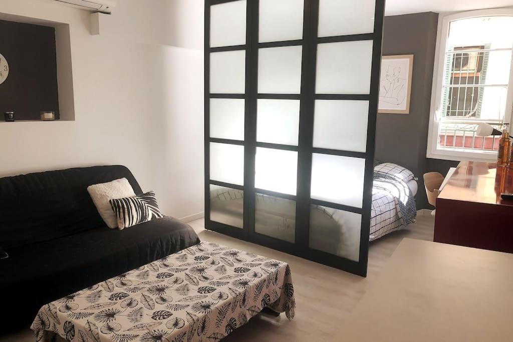 Studio Cosy En Plein Centre-Ville Кан Екстериор снимка